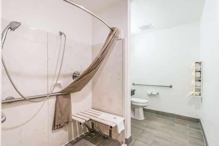 Bathroom shower